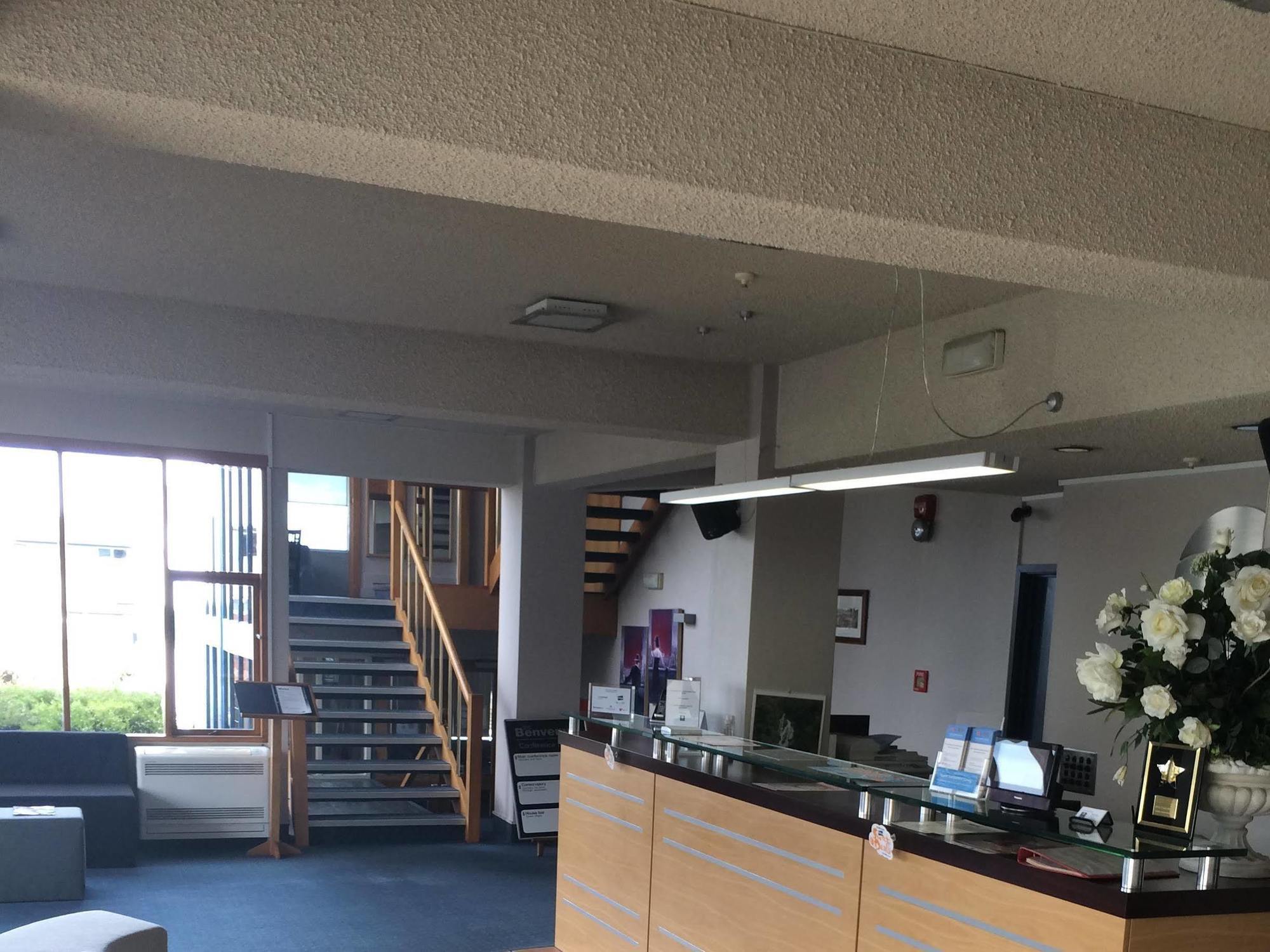 韦纽舒适酒店 提马鲁 外观 照片